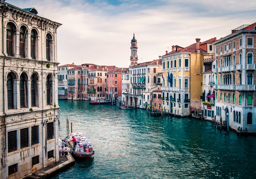 Early morning vegetable delivery at Canale Grande